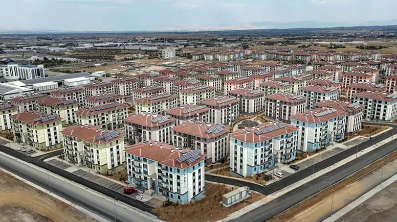 Anahtarını almayan depremzedelerin hak sahipliği iptal edilecek