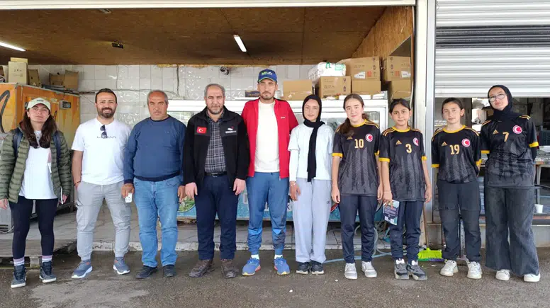 Merdan Balık Evi’nden Bocce takımına tam destek