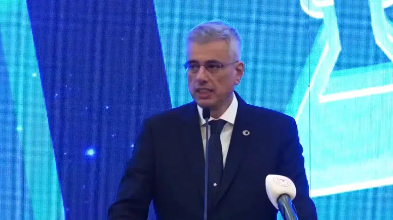 Sağlık Bakanı Memişoğlu, Eczacı Çözüm Kongresinde konuştu