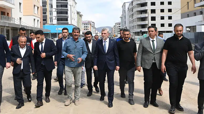 Başkan Görgel, Elbistan’a 500 milyonluk yol yatırımı sözü verdi