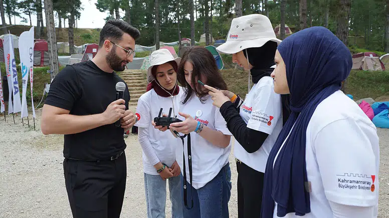 Pusula Maraş kampında yeni medya ve fotoğrafçılığı keşfi