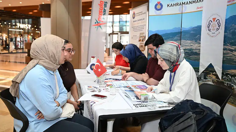 KSÜ, Kahramanmaraş’ta tercih ve tanıtım günlerine başladı