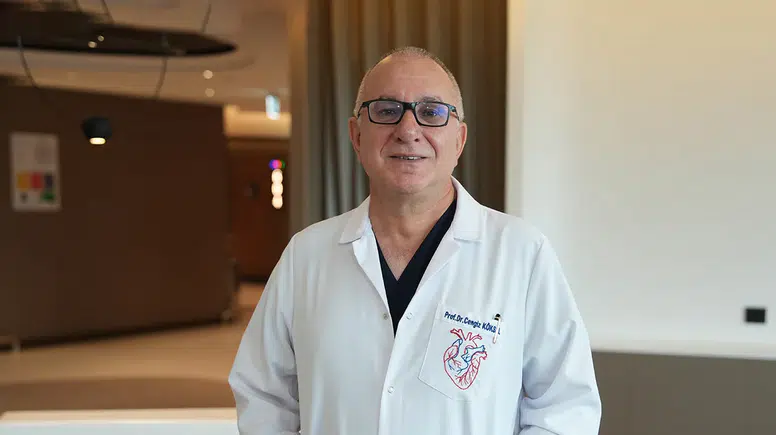 Bacak damar tıkanıklıkları ameliyatsız tedavi edilebiliyor