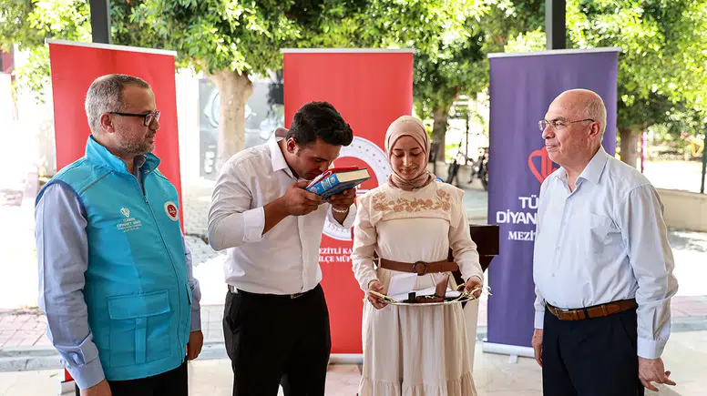 Yuva kurmayı planlayan öksüz Elif'in çeyizini gönüllü anneler hazırladı