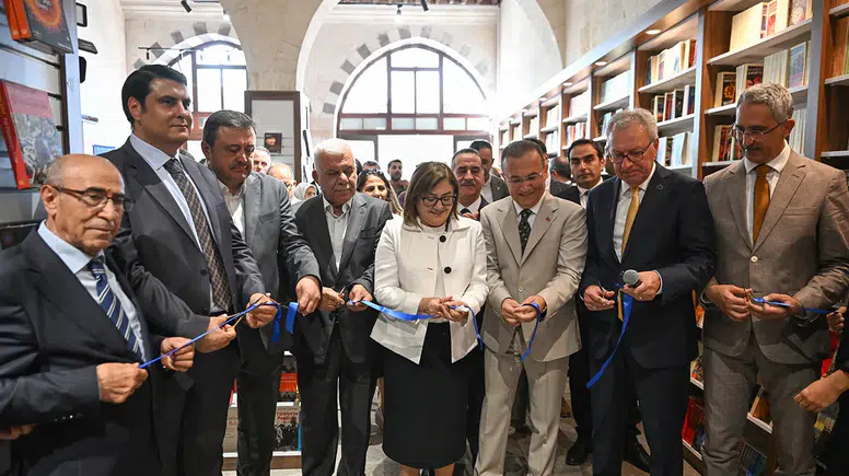 İş Bankası Kültür Yayınlarının 31. kitabevi Gaziantep'te açıldı