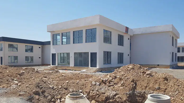 Nurdağı'nda yapımı süren Galericiler Sitesi'nin yüzde 80'i tamamlandı