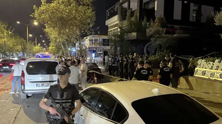Denizli'de restorandaki silahlı kavgada 2 kişi öldü, 4 kişi yaralandı