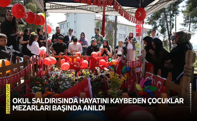 Okul saldırısında hayatını kaybeden çocuklar mezarları başında anıldı