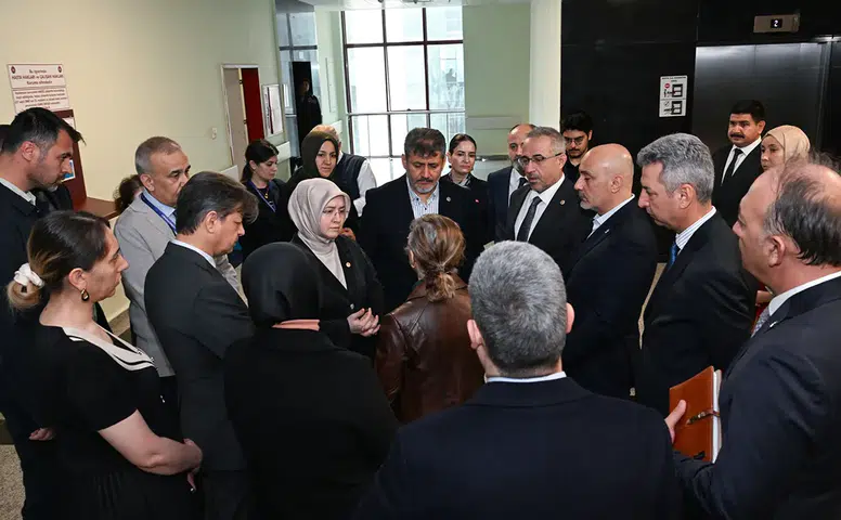 Kahramanmaraş Milletvekillerinden yaralı öğrencilere ziyaret