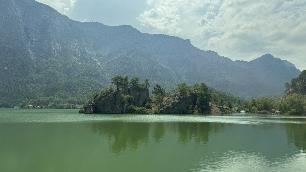 Teke yöresinin kültür başkenti, birçok doğal ve tarihi yapıyı barındırıyor 1