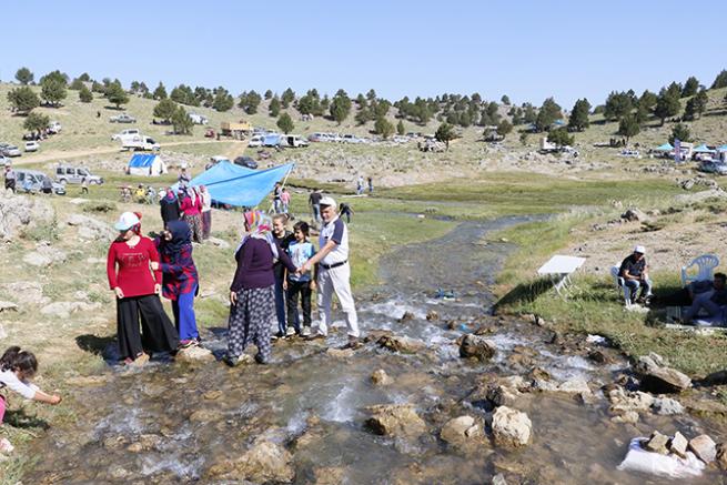 Çağlayancerit Ayranpınarı 1. Yayla Şenliği! 3