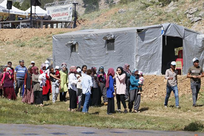 Çağlayancerit Ayranpınarı 1. Yayla Şenliği! 8