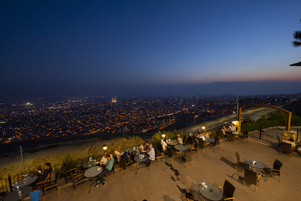 Şehrin yeni turizm tesisi: Şairler Tepesi 7