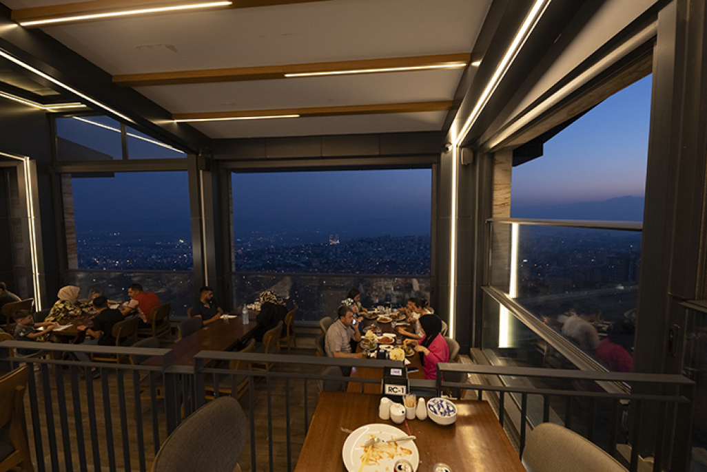 Şehrin yeni turizm tesisi: Şairler Tepesi 8