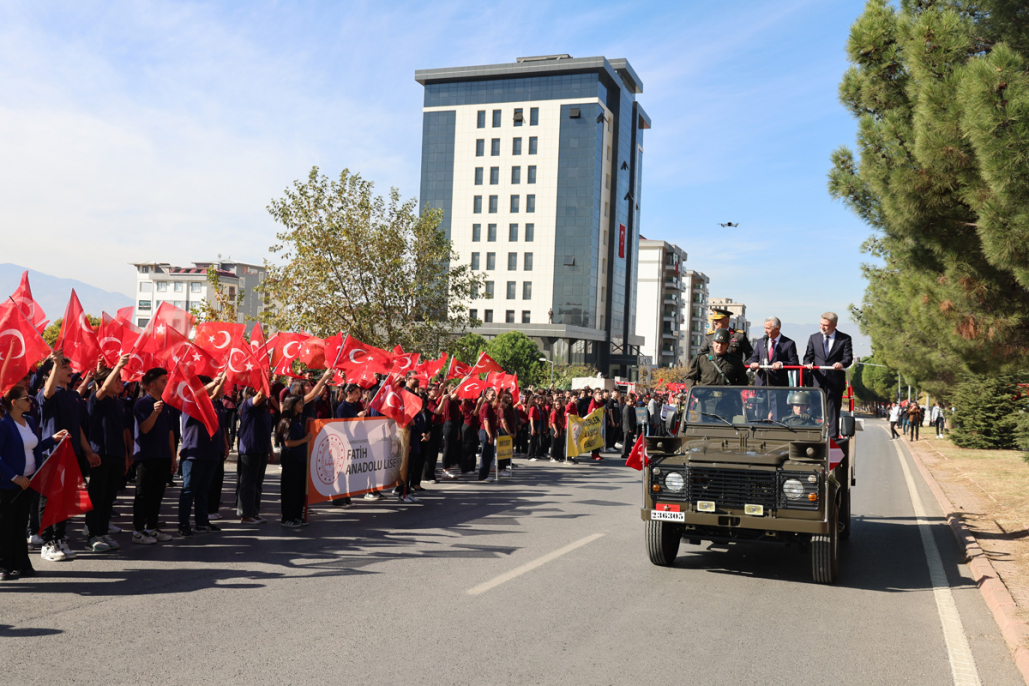 Kahramanmaraş’ta cumhuriyetin 101’inci yılı coşkuyla kutlandı 9