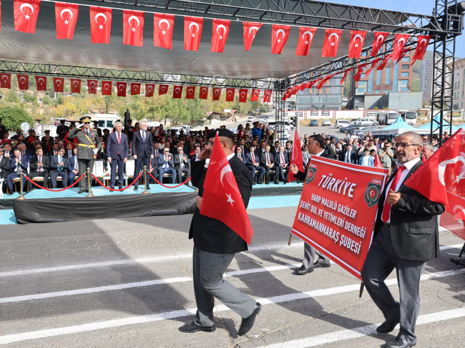 Kahramanmaraş’ta cumhuriyetin 101’inci yılı coşkuyla kutlandı 19