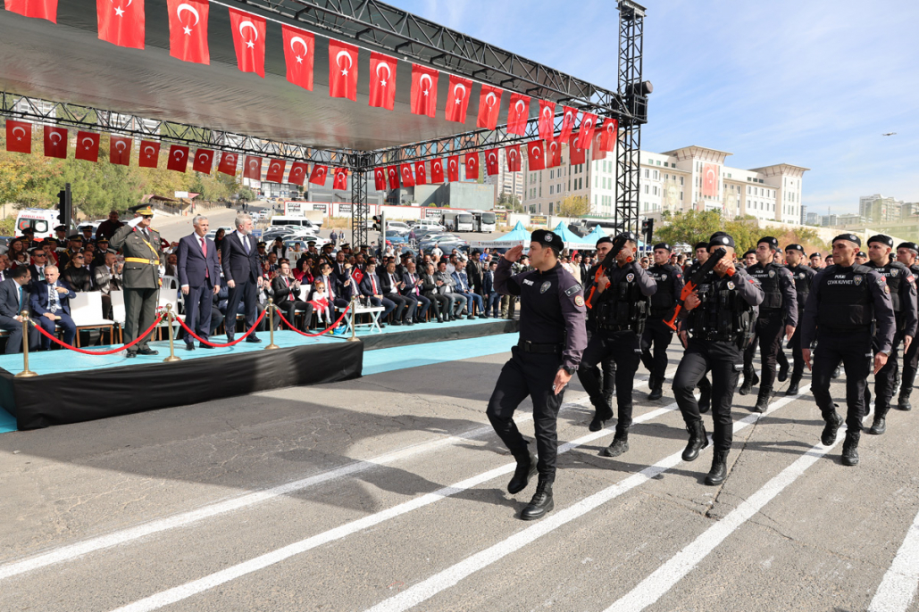 Kahramanmaraş’ta cumhuriyetin 101’inci yılı coşkuyla kutlandı 24