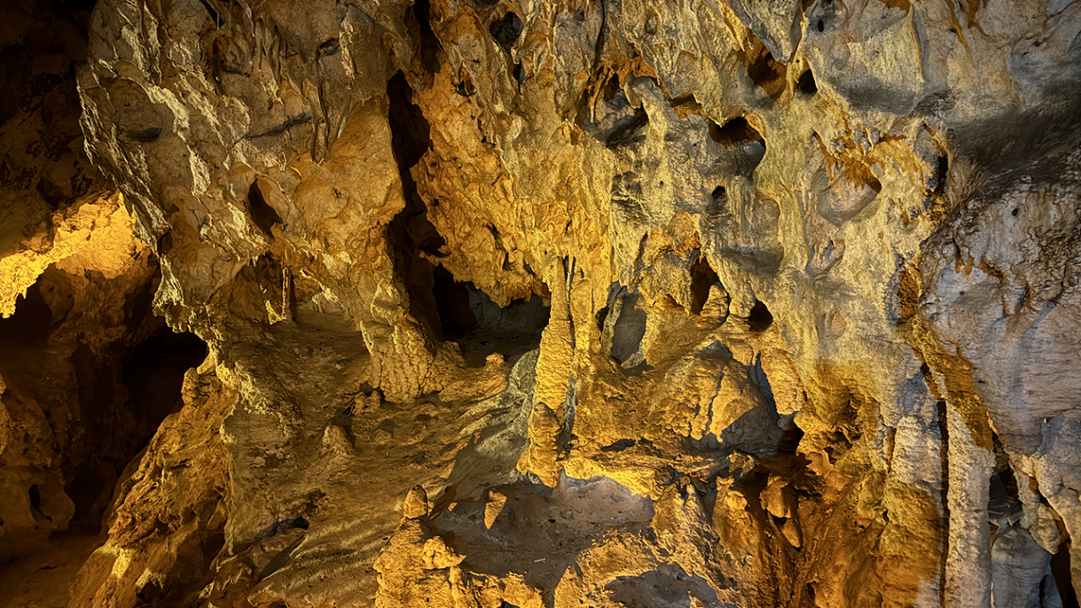 Teke yöresinin kültür başkenti, birçok doğal ve tarihi yapıyı barındırıyor 16