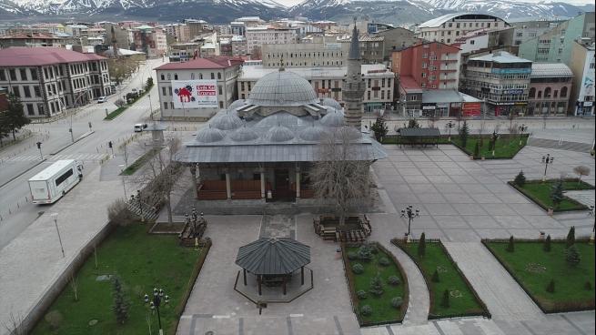 Türkiye'nin Simge Camilerinde sessizlik 1