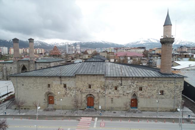 Türkiye'nin Simge Camilerinde sessizlik 2