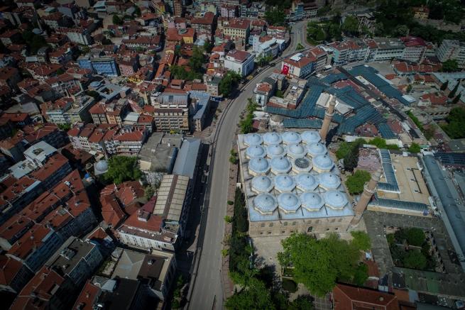 Türkiye'nin Simge Camilerinde sessizlik 17