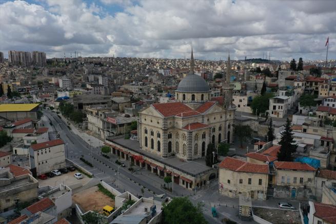 Türkiye'nin Simge Camilerinde sessizlik 18