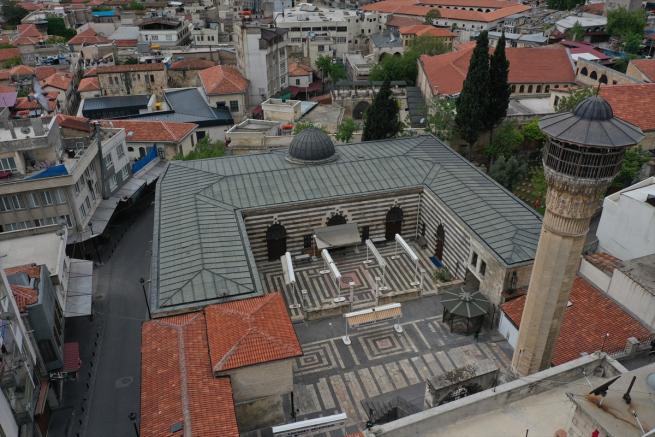 Türkiye'nin Simge Camilerinde sessizlik 19