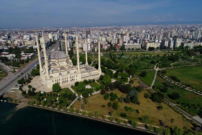 Türkiye'nin Simge Camilerinde sessizlik 22