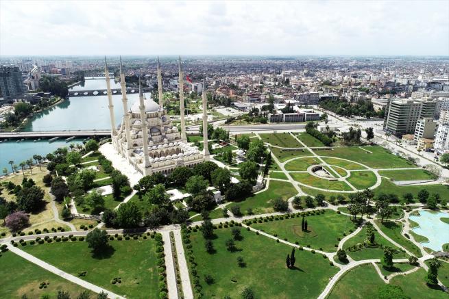 Türkiye'nin Simge Camilerinde sessizlik 23