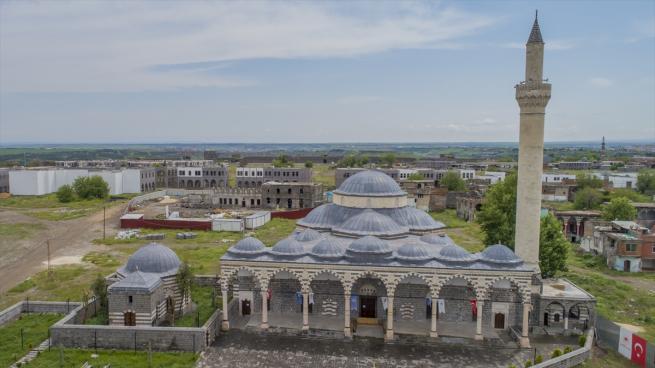 Türkiye'nin Simge Camilerinde sessizlik 26