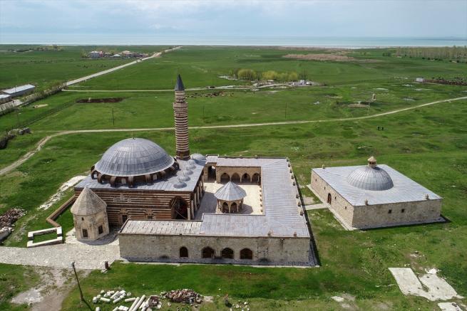 Türkiye'nin Simge Camilerinde sessizlik 29