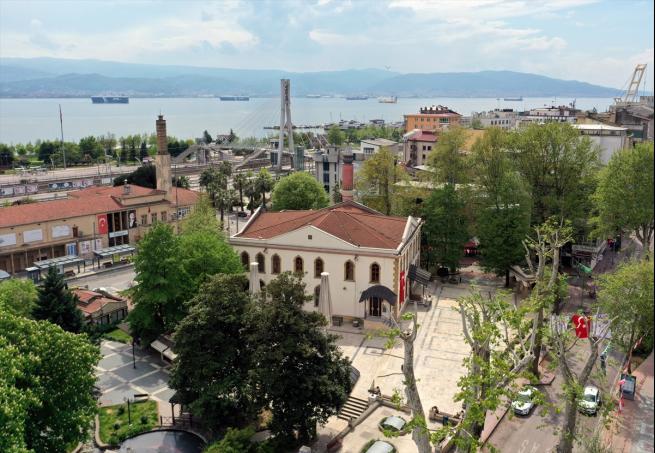 Türkiye'nin Simge Camilerinde sessizlik 31