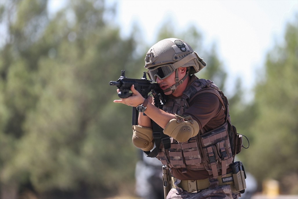 Devletin 'çelik bileği' PÖH 1