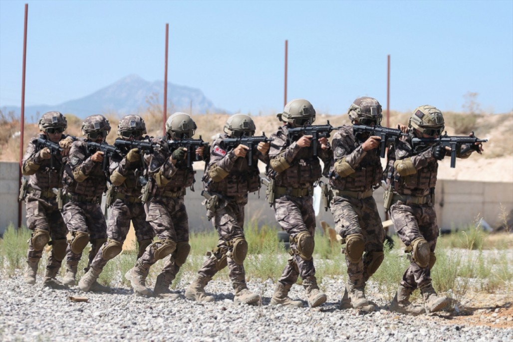 Devletin 'çelik bileği' PÖH 5