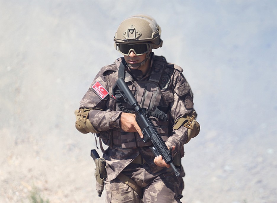 Devletin 'çelik bileği' PÖH 10