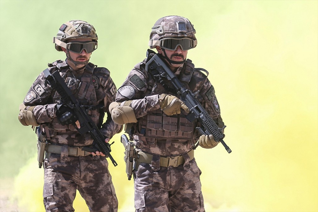 Devletin 'çelik bileği' PÖH 11