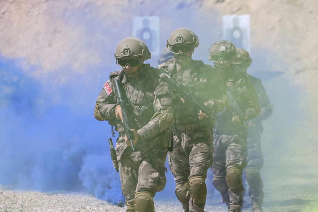 Devletin 'çelik bileği' PÖH 12