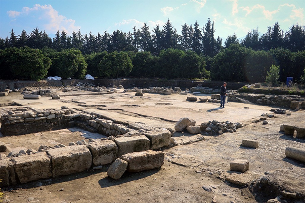 Kutsal Havariler Kilisesi 1