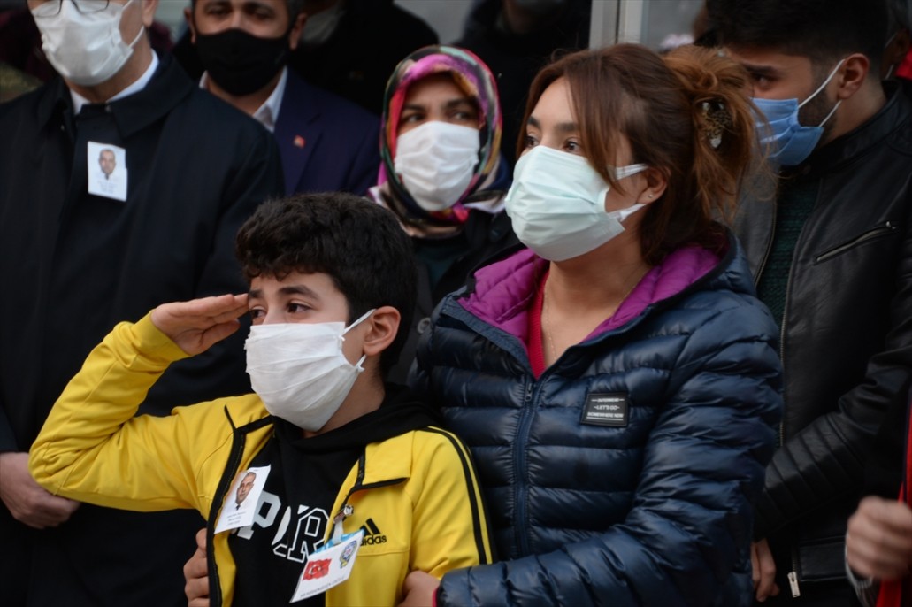 Şehit Polis Memuru Barış Göl, törenle uğurlandı 3