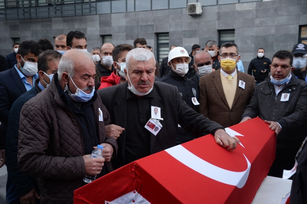 Şehit Polis Memuru Barış Göl, törenle uğurlandı 18