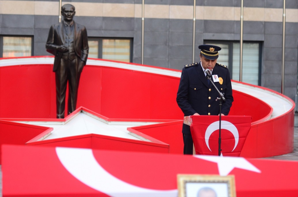 Şehit Polis Memuru Barış Göl, törenle uğurlandı 21