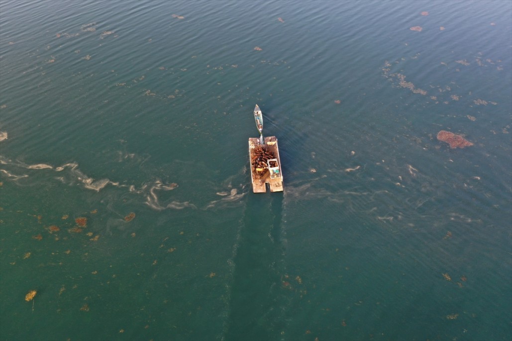 Yörüklerin Mada Adasını geçiş anı 8
