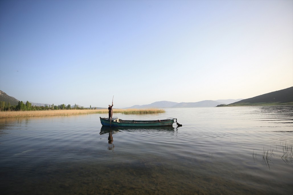 Yörüklerin Mada Adasını geçiş anı 10
