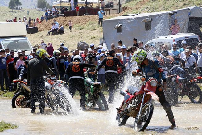Çağlayancerit Ayranpınarı 1. Yayla Şenliği! 26