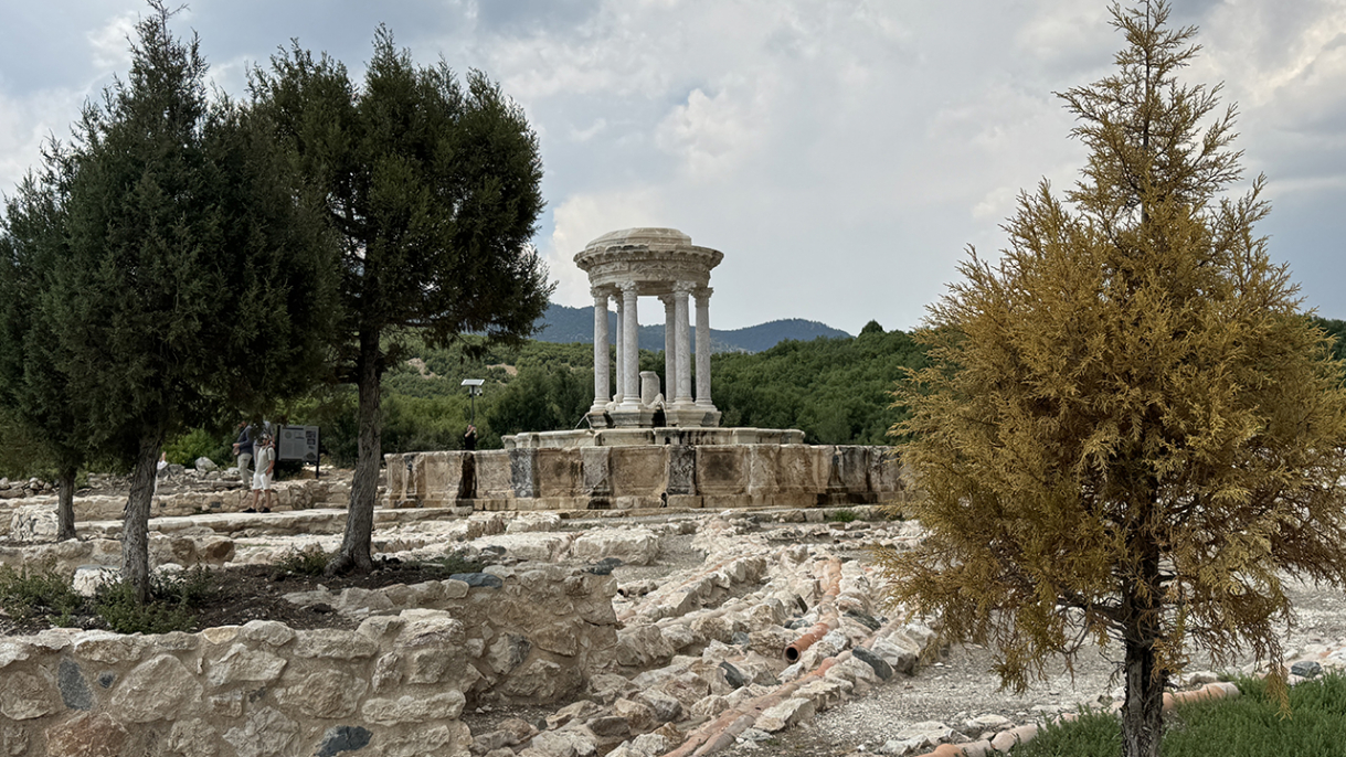 Teke yöresinin kültür başkenti, birçok doğal ve tarihi yapıyı barındırıyor 27