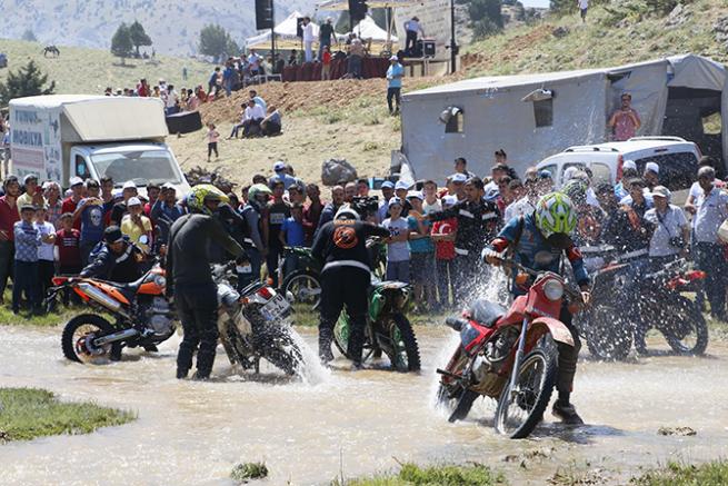 Çağlayancerit Ayranpınarı 1. Yayla Şenliği! 27