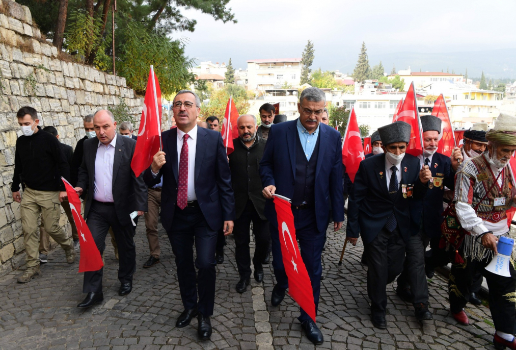 Bayrak Olayının 102'nci yılı 17
