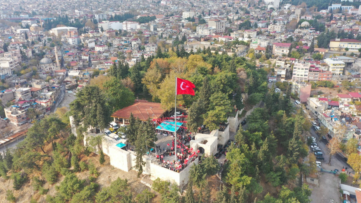 Bayrak Olayının 102'nci yılı 8