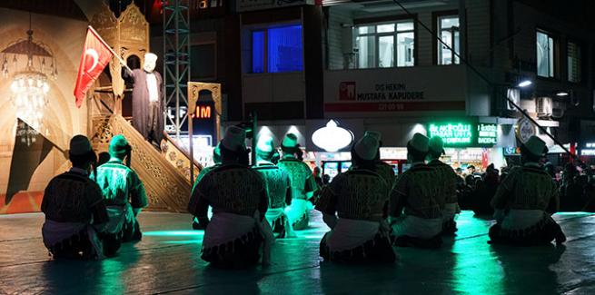 Kahramanmaraş’ta temsili gösterilere yoğun ilgi! 12