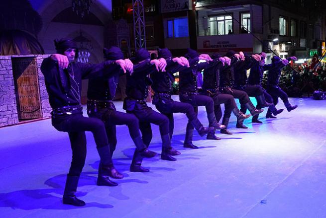 Kahramanmaraş’ta temsili gösterilere yoğun ilgi! 24
